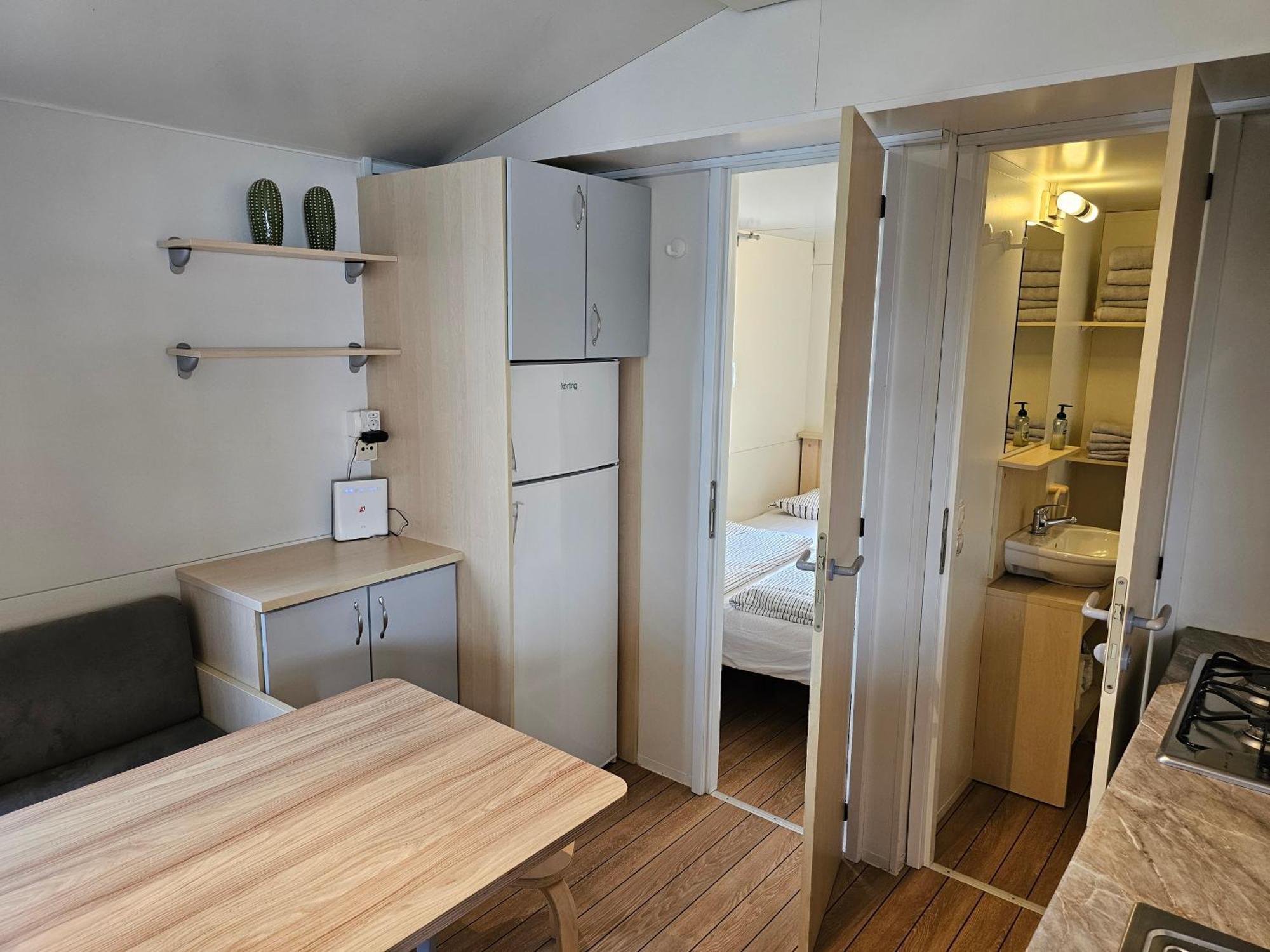 K9 Mobile Home Camp Imperial Водице Екстер'єр фото